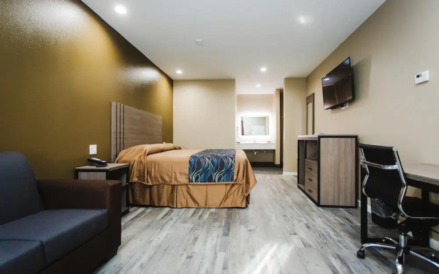 Budget Host Inn and Suites