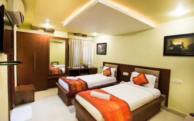 OYO 491 Apartment Hotel Namo Suites
