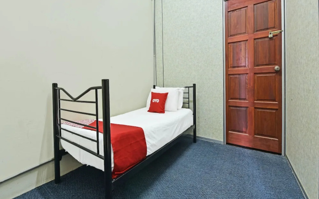 OYO 90593 Hotel Bajet Gaya Warisan