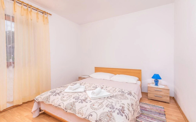 Awesome Apartment in Omisalj With Wifi and 2 Bedrooms