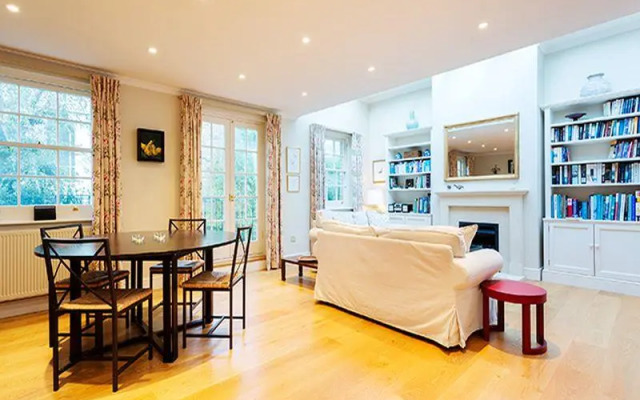 Veeve  2 Bed 2 Bath Beautiful Kynance Mews Kensington