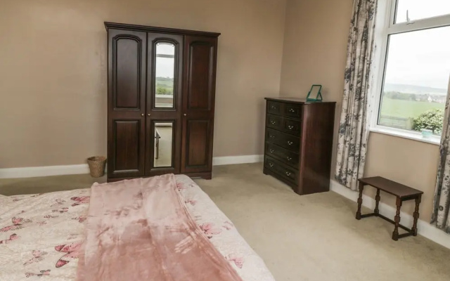 Summerfield House