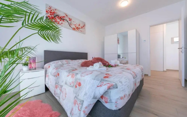 Charming Home Merlina