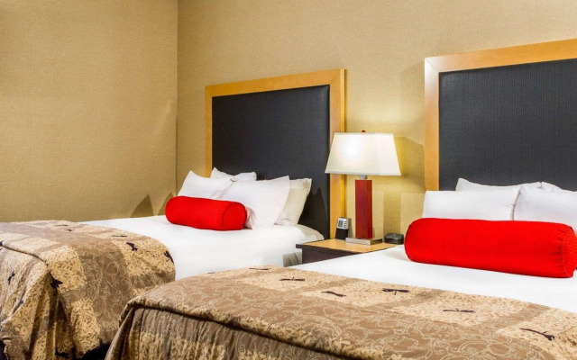 Cambria Hotel Traverse City