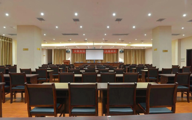 Baoshan Hotel