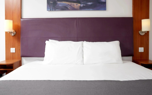 Premier Inn Basingstoke South