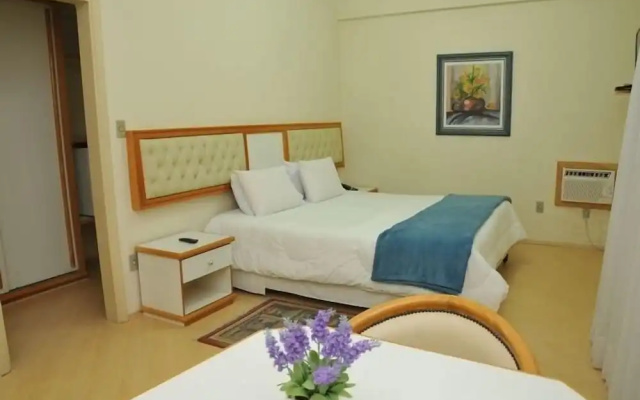 Rovi Plaza Hotel