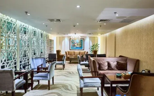 Langhua International Hotel (Zhengding Ancient City)
