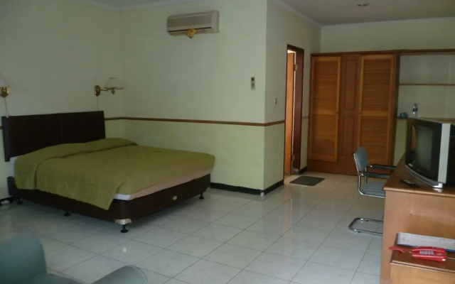 Intan Hotel by MyHome Hospitality