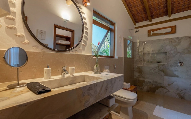 142D Casa com 03 Suítes em Trancoso