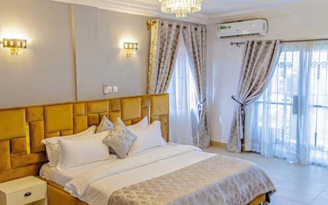 G&G Residency