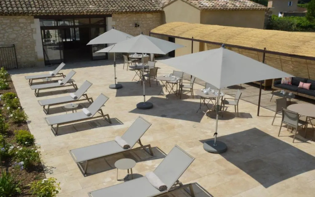 Le Clos D'Olea. Gites