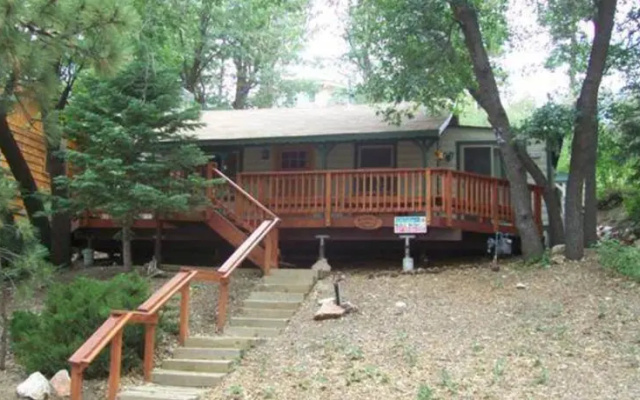 RedAwning A Huckabey Hideaway
