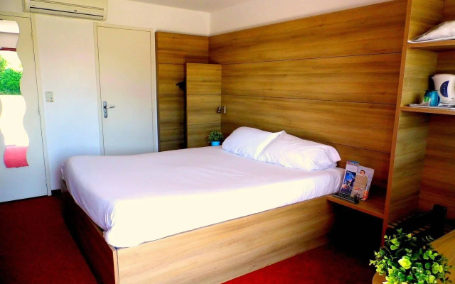 SO'LODGE Hôtel Niort A83