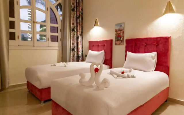 Golden Lake Hotel