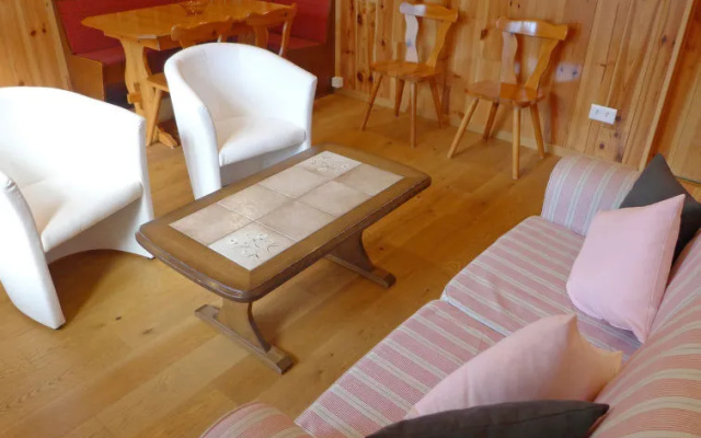 Anna - Two Bedroom