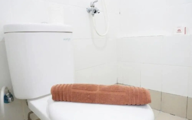 Exquisite Bassura City Apartment near Shopping Mall