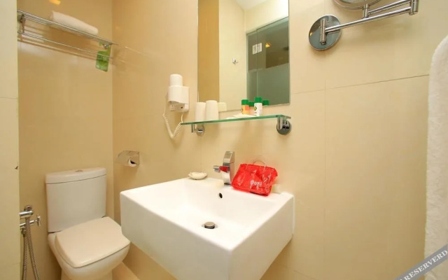 OYO 121 Frenz Hotel