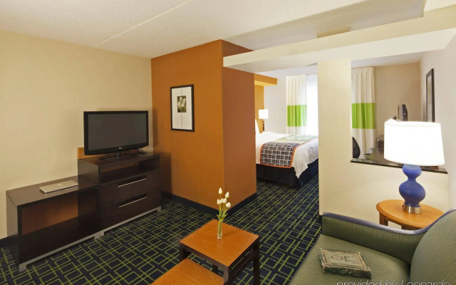 Fairfield Inn and Suites by Marriott Toronto Airport