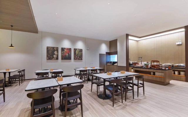 Hanting Hotel Nanjing Getang Metro Station
