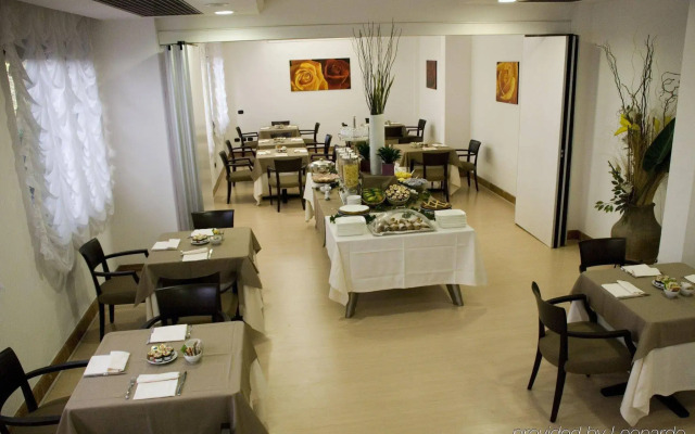Hotel Palace 2000