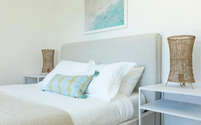 Avalon I by Avantstay Contemporary San Diego Condo w/ Large Patio