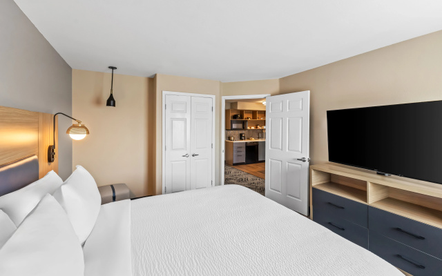 Candlewood Suites VICTORIA by IHG