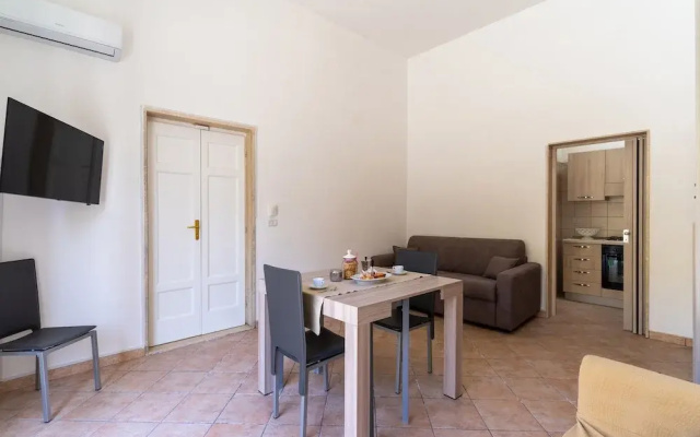 2804 Soleado Apartments - Mono Lorenz by Barbarhouse