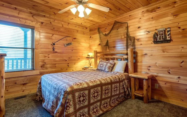 Hemlock Manor by Jackson Mountain Rentals