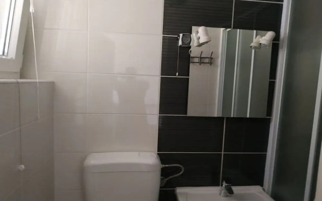 Slamo Apartments