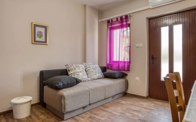 Apartment Daria Como 40512