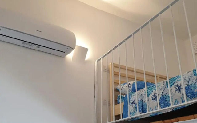 L & F Apartment's