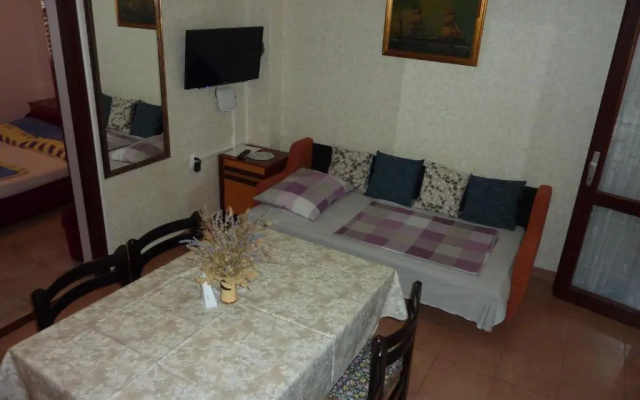 Queen's beach apartment Sabunike Nin - Green street II - AE1188