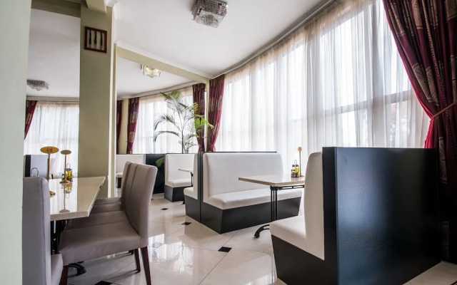 Sherbourne Hotel