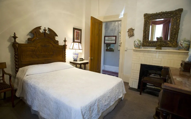 New Orleans Guest House