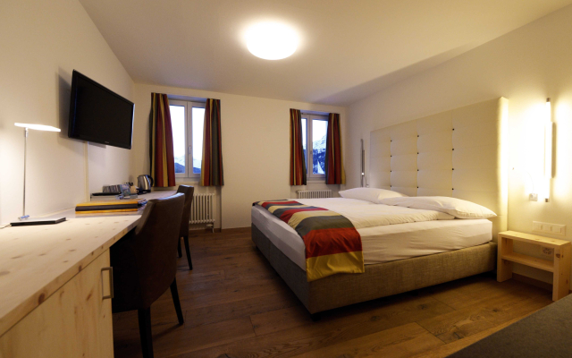 Hotel Waldhaus am See