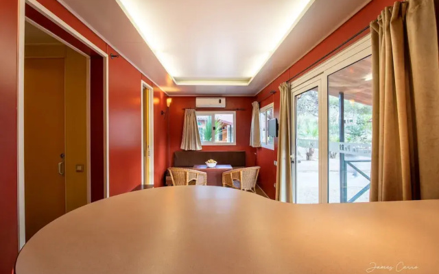 Chalet With air Conditioning on Beautiful Park