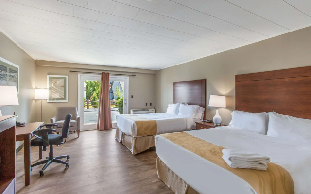 Quality Inn & Suites Gorham Riverside