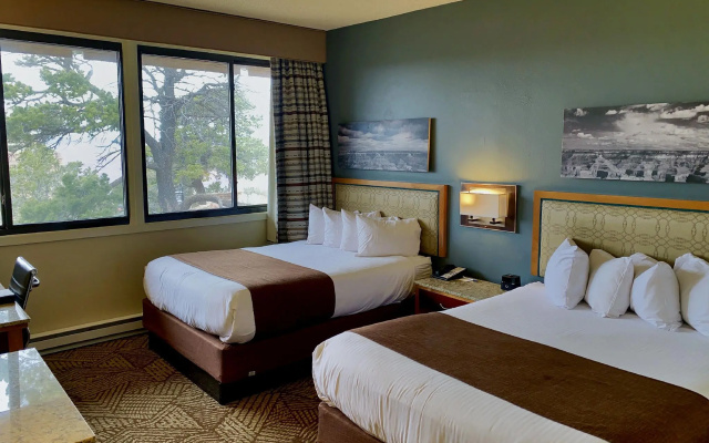 Kachina Lodge - Inside the Park