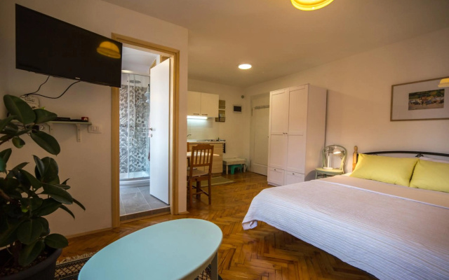 Studio apartment Lux