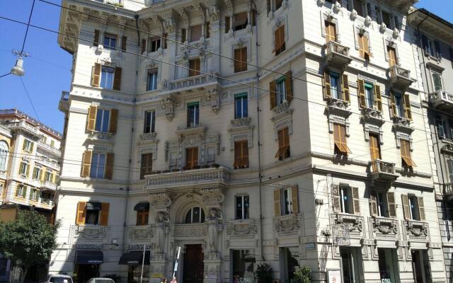 Отель Genova Генуя вид на фасад