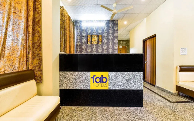 Fabhotel Golden Manor Inn