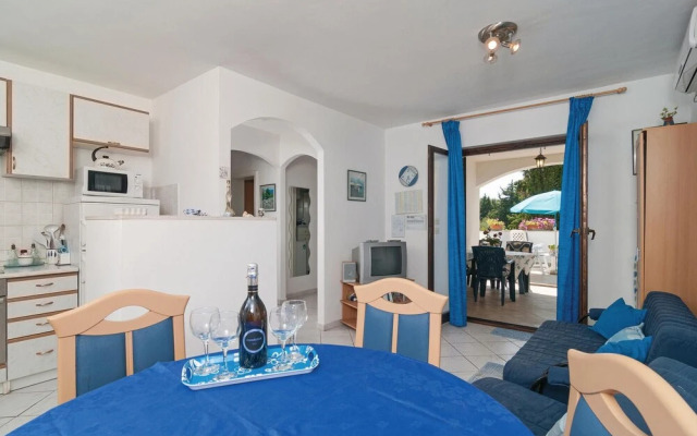 Awesome Apartment in Supetar With 2 Bedrooms and Wifi