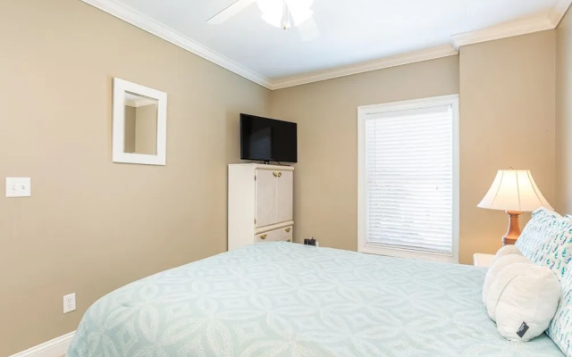 Silver Seas 203 by Tybee Vacation Rentals
