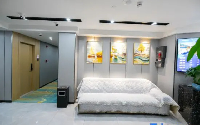 Yishang Intelligent Hotel (Wuhan Zuoling New Town)‌ ‌‌