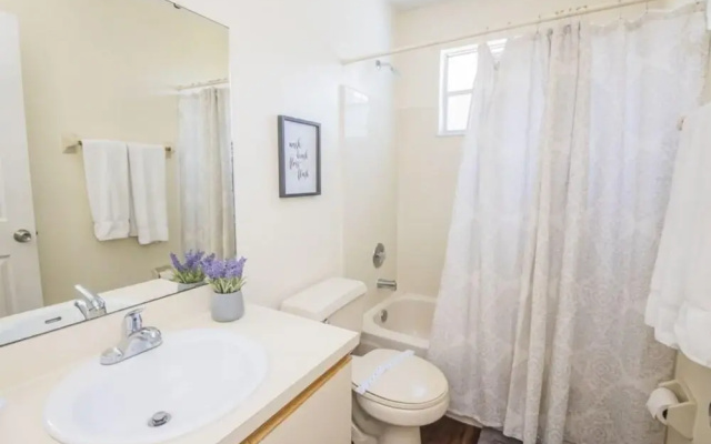 Marcia's Somerset Condo