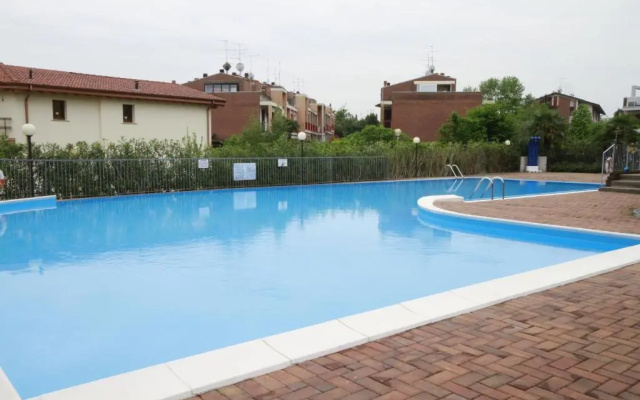 In Vacanza Da Miki 01