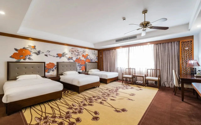 Rezen Hotel S&N