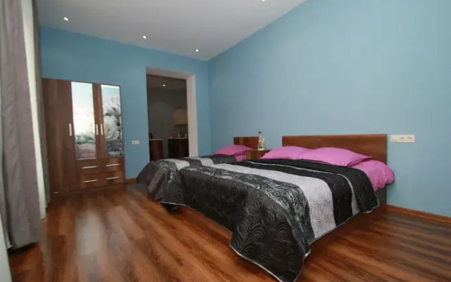 Rose Apartment in Tbilisi