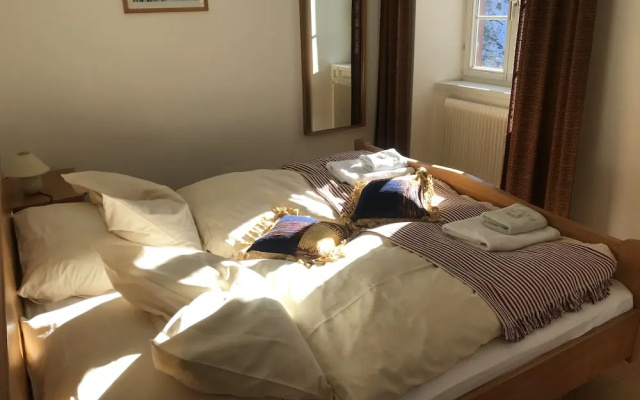 Hotel Echo